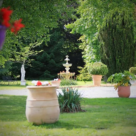 Chez Celine Bed & Breakfast Sens-de-Bretagne Exterior photo