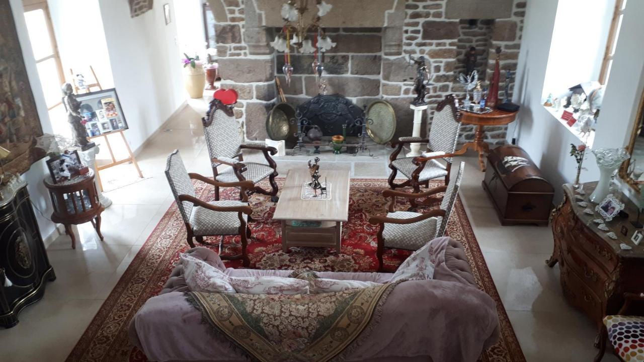 Chez Céline Sens-de-Bretagne